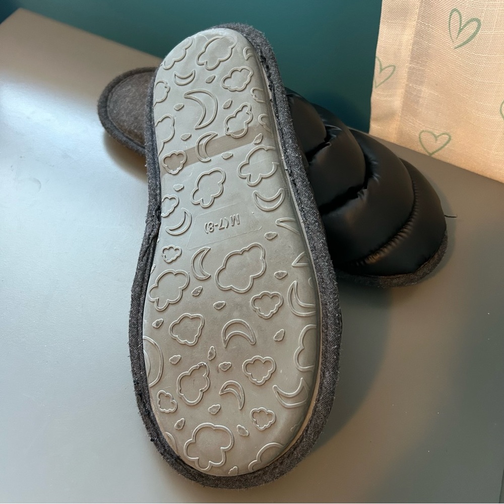 Super Puff Style Slippers - Picture 2 of 3